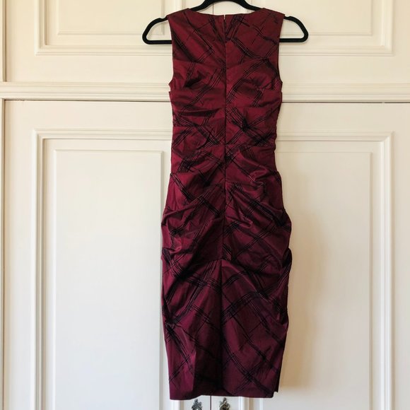 *NWT* Ruched Sleeveless Abstract Print Burgundy Dress - Made in Canada - XXS - Picture 2 of 16